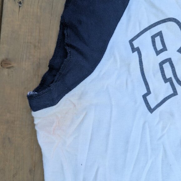 ROXY T-Shirt Women's L White Logo Graphic Cap Sleeve Split Neck Made In USA - Picture 3 of 9
